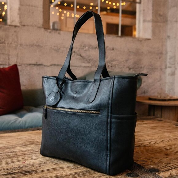 Women's Black Faux Leather Concealed Carry Purse with Lockable Zipper and Remova - Picture 3 of 7